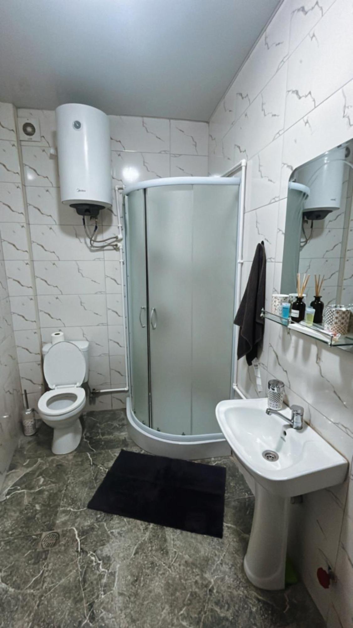 Salomes Guest Room Tbilisi Exteriör bild